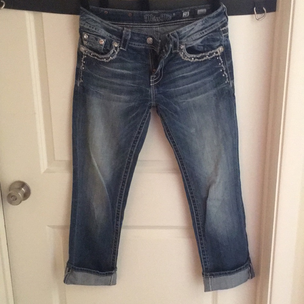 MissMe Size 28 Capris
